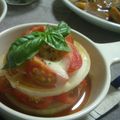 えみんちゅ＊'s cooksnap of when they made レンジで簡単♪トマトと玉葱のチーズ乗せ.