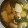NAOばあさん's cooksnap of when they made しいたけと油揚げの味噌汁.
