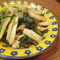 Jaye's cooksnap of when they made エリンギとほうれん草のガリバタ醤油炒め.