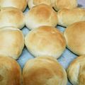 ♪アップル♪'s cooksnap of when they made 簡単ふわふわのちぎりパン.