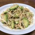 ままばなな1020's cooksnap of when they made 節約ヘルシーもやしとアボカドササミサラダ.
