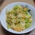 クックW0QY9S☆'s cooksnap of when they made 節約キャベツ卵炒め.