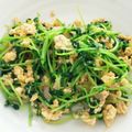 ☆雪矢☆'s cooksnap of when they made 豆苗と玉子のオイスター炒め.
