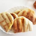 さえきち107708's cooksnap of when they made レンジで簡単♡手ごねパン.