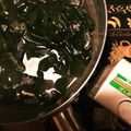 denkoちゃん's cooksnap of when they made 国産塩蔵生わかめのしゃぶしゃぶ.