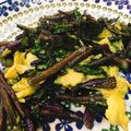 あけちゃんち。's cooksnap of when they made 紅菜苔と卵の炒め物.
