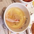 LuckyBerry's cooksnap of when they made 蕪とカニカマのスープ.