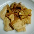 w_moon's cooksnap of when they made キノコと鶏むね肉のオイスター炒め.