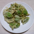 sunbright's cooksnap of when they made 失敗なし☆からりと揚がるふきのとう天ぷら.
