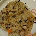 はるANDゆうママ's cooksnap of when they made ベビーホタテとひじきの炊き込みご飯.