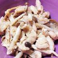 ＊りぃちゃ＊'s cooksnap of when they made 鶏皮しめじのめんつゆ炒め☆彡.