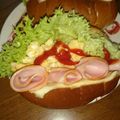 ☆mikky母☆'s cooksnap of when they made 簡単☆ロールパンのハム＆チーズのサンド.