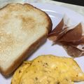 クックD74IEU☆'s cooksnap of when they made 卵1個！レンジでオムレツ.