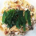 ＊ペパーミント＊'s cooksnap of when they made ランチに♪　茸と塩昆布の梅マヨパスタ.