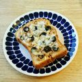 YUZVIO's cooksnap of when they made ツナとオリーブのトースト.