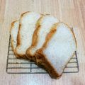 YUZVIO's cooksnap of when they made 私の豆乳食パン.