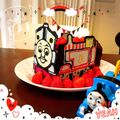 モノマネこざる's cooksnap of when they made 立体トーマス型・チョコレートケーキ.