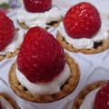 幸和歌's cooksnap of when they made お花見に☆簡単カスタードでイチゴタルト.