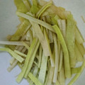 とも☆♪☆♪'s cooksnap of when they made レンチンで簡単♡大根の皮のきんぴら.