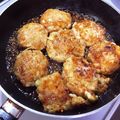 カクレポロジリ's cooksnap of when they made 簡単もちもちレンコンバーグ.