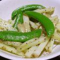 Rick_t's cooksnap of when they made 新じゃがとスナップエンドウの炒めもの.