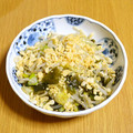 つちかな's cooksnap of when they made 揚げ玉で「もやしとわかめのたぬき和え」.