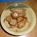 HKママ★'s cooksnap of when they made 母の味☆里芋と手羽元の煮物.