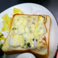 choco831's cooksnap of when they made ちくわと大葉のチーズトースト.