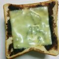 ユッキー1119's cooksnap of when they made ゆであずきチーズトースト.