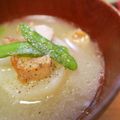 rakuen's cooksnap of when they made 安くて美味しい鯛のお吸い物（うしお汁）.