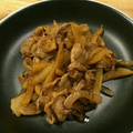 yoppy0908's cooksnap of when they made 豚バラとじゃがいもと玉ねぎの甘辛炒め♪.