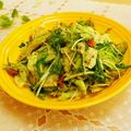 旦那は皿洗い's cooksnap of when they made レタスときゅうりの梅肉ドレッシングサラダ.