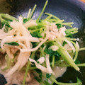 kazyue's cooksnap of when they made 簡単☆豆苗と大根とツナのマヨポンサラダ.