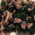南国好き's cooksnap of when they made 簡単☆ほうれん草としめじのソテー.