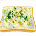 Chikatan☆'s cooksnap of when they made 蓮根×鮭フレの和トースト.