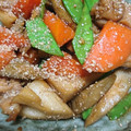 虎太さくママ's cooksnap of when they made 鶏ももとごぼうの照り炒め煮❁.