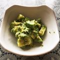 ★モニラ★'s cooksnap of when they made 俺流のおつまみ！アボカドの塩ニンニク和え.