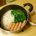 Likakovsky's cooksnap of when they made シャウエッセンとほうれん草の常夜鍋.