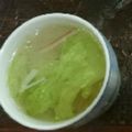 ma___111's cooksnap of when they made レタスの外葉とカニかまのスープ.