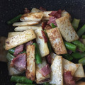 imokorebon's cooksnap of when they made アスパラガスと里芋のバター炒め.