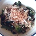 さーパパ's cooksnap of when they made 葉たまねぎの葉のおかか醤油炒め.