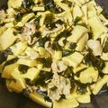 ゆんやともも's cooksnap of when they made 優しい味☆高野豆腐とわかめの炒め煮.