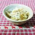 kururin18's cooksnap of when they made お手軽一品✿もやしと油揚げのピリ辛和え.