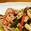 あずんずん's cooksnap of when they made 豚肉とアスパラきのこのバター炒め.