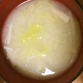 クックIY1DQC☆'s cooksnap of when they made 白菜とえのきの味噌汁.