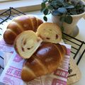 tsunamon's cooksnap of when they made 粒ジャムとクリームチーズのロールパン.