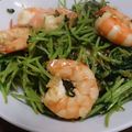 コハク☆。・'s cooksnap of when they made 豆苗＆エビのガーリック炒め.