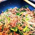 あまちゃん's cooksnap of when they made 牛肉と春菊の春雨炒め.