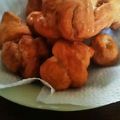 ハンバッカ's cooksnap of when they made ☃雪玉☃な揚げ菓子　シュネバーレン.