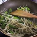 xmoca's cooksnap of when they made ☆もやしとアスパラの炒め物☆.